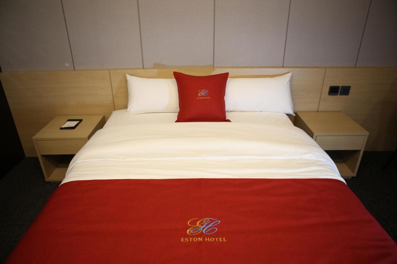 Chuncheon Eston Hotel Buitenkant foto