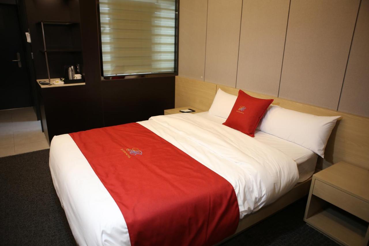 Chuncheon Eston Hotel Buitenkant foto