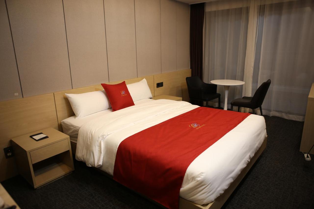 Chuncheon Eston Hotel Buitenkant foto