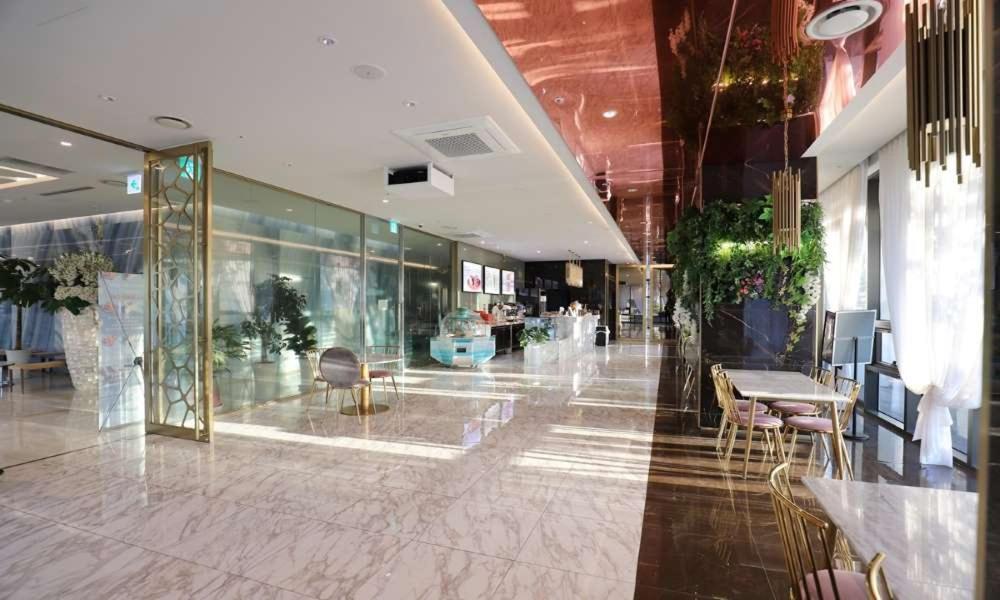 Chuncheon Eston Hotel Buitenkant foto