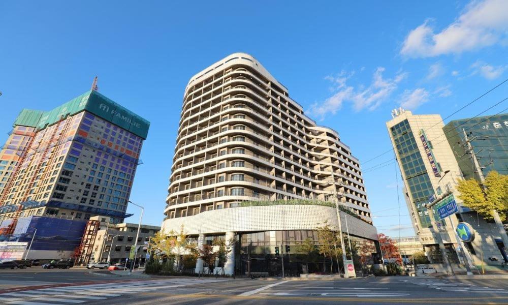 Chuncheon Eston Hotel Buitenkant foto