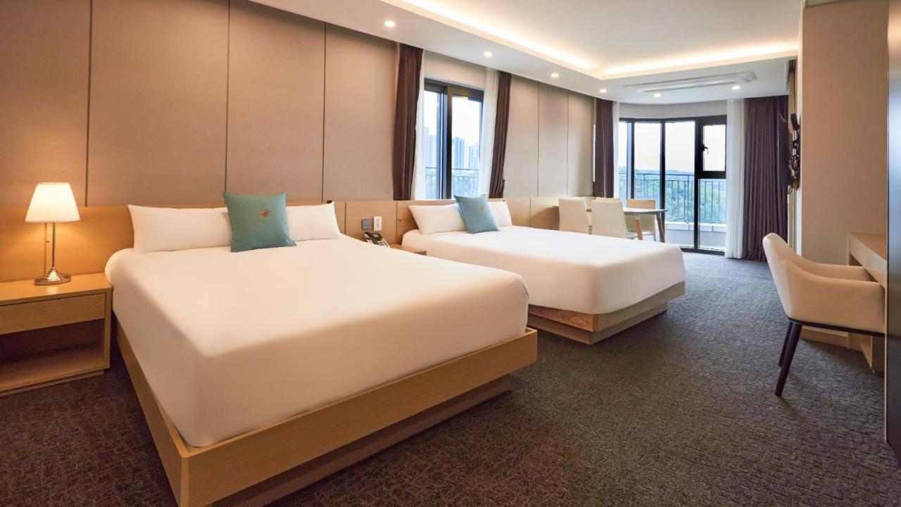 Chuncheon Eston Hotel Buitenkant foto